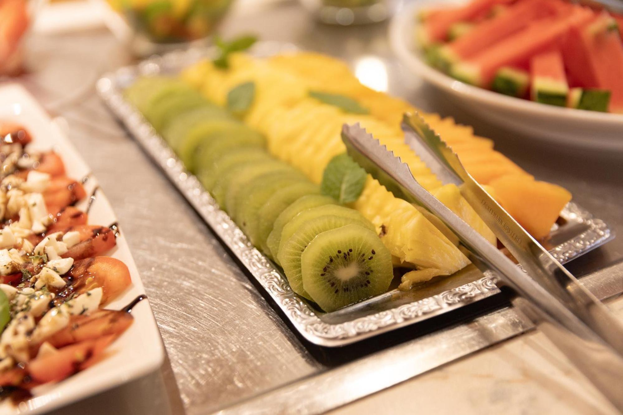 Hotel Pinzger 图克斯 外观 照片